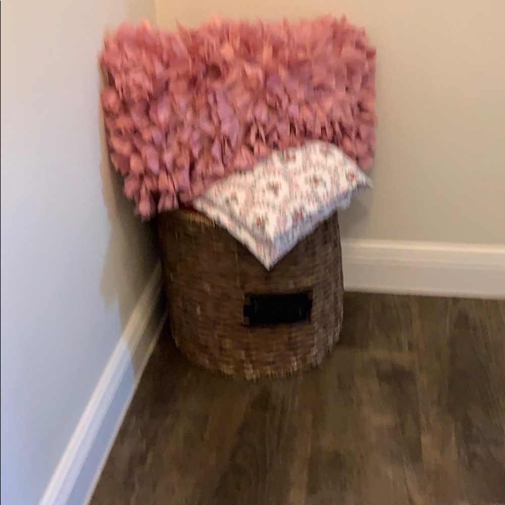 Storage basket - Picture 2 of 2
